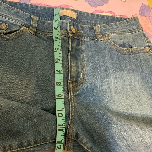 Like New Personal Identity Light Wash Blue Jean Shorts Women - Picture 9 of 11